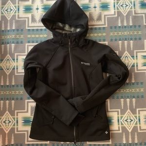 Black Columbia Insulated Jacket - Women’s M